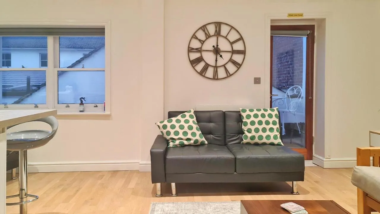 Holiday home Modern & Central, Perfect Beach Getaway- 2Min Walk Brighton