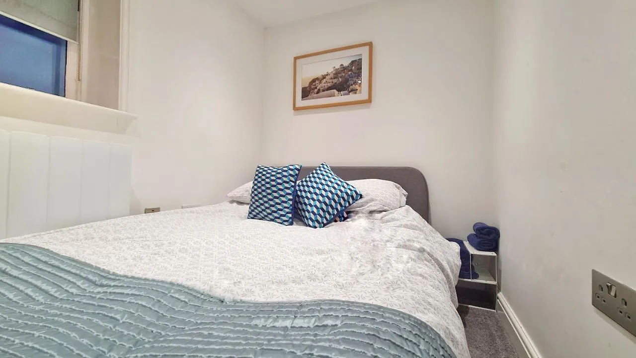 Modern & Central, Perfect Beach Getaway- 2Min Walk Brighton United Kingdom